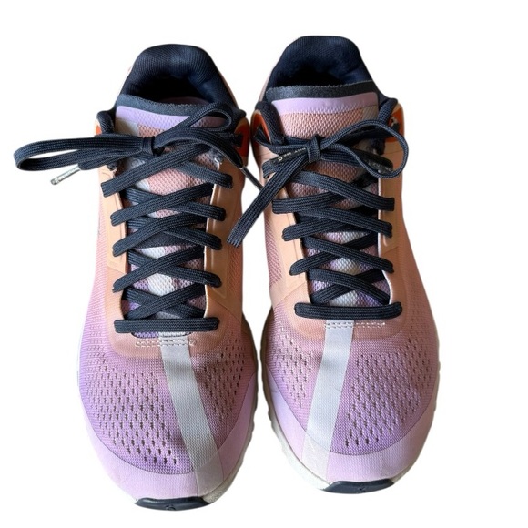 On CloudFlow 4 Casual Running Shoes, Women’s size 7 - Picture 6 of 11